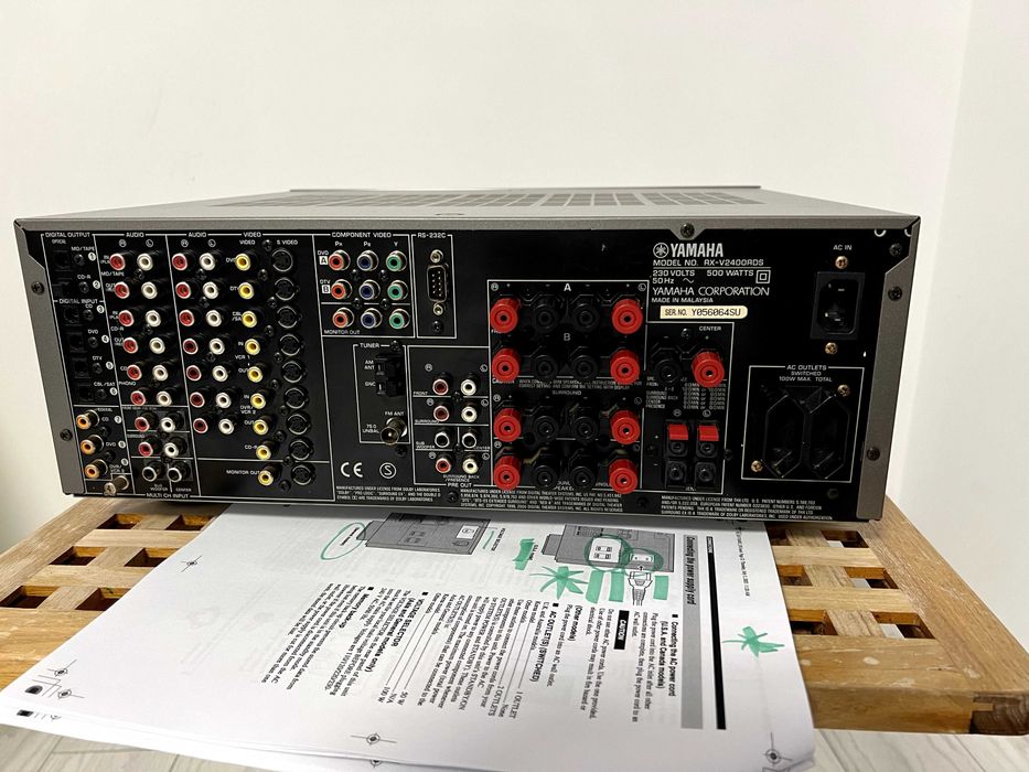 Amplificator Yamaha 120 watts RMS x 7 channels (8 ohms), RX-V2400
