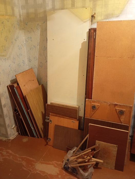 Отдам на дрова разобранную мебель