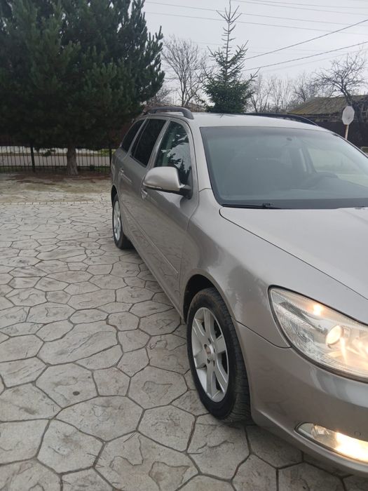 Vând Skoda Octavia 2