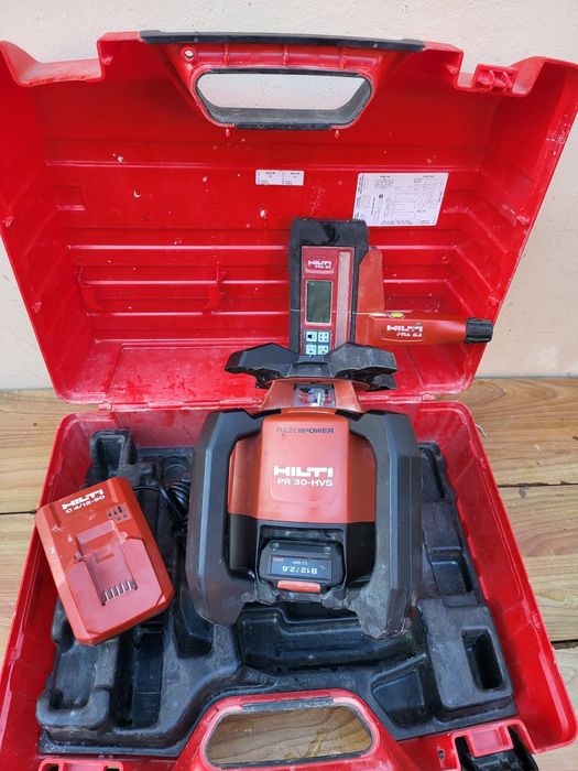 Nivela laser Hilti PR 30 - HVS panta dubla
