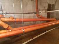 Instalator reparați subsoluri curățenie