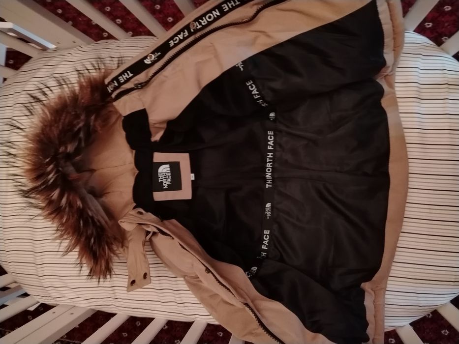 Пуховики на мальчика 3-5 лет.