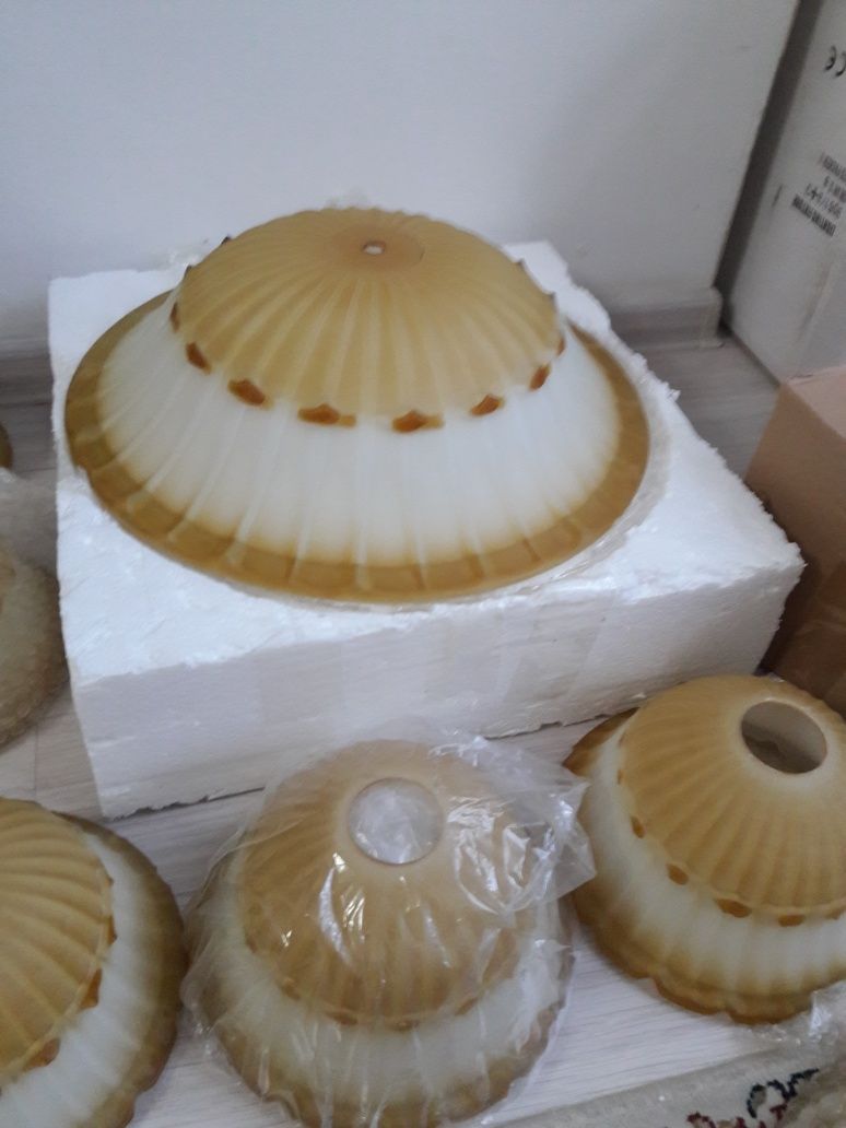 Продам люстру большую