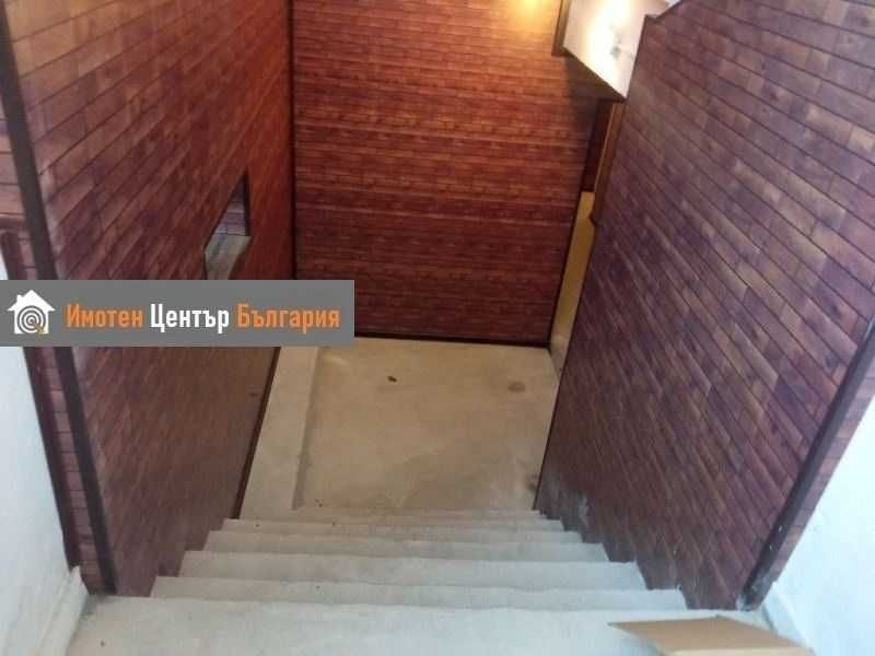 Дава се под наем Склад в София, Слатина - 196 кв.м за 175000 € - Снимка #2