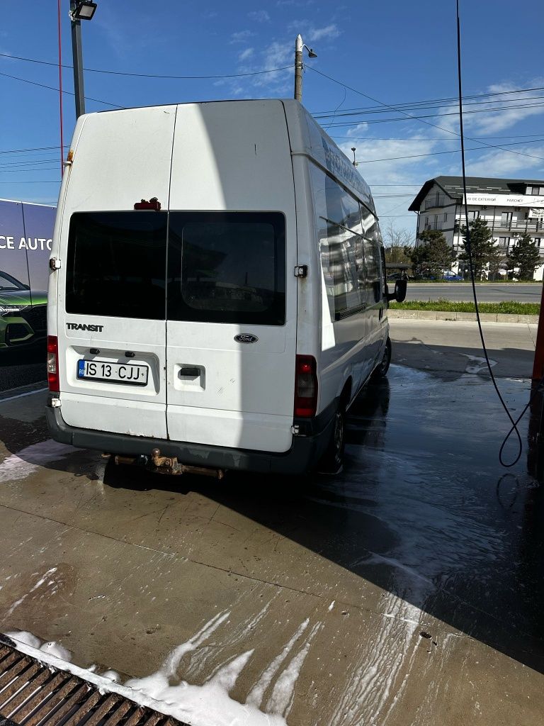 Ford transit 2010