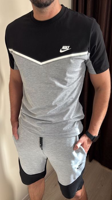 Мъжки спортни комплекти Nike