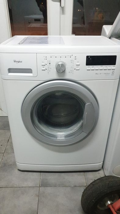 LICHIDARE DE STOC.  Masina de spălat rufe Whirlpool  awd 5062