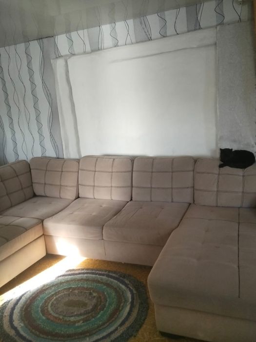 Продам деван  п образный