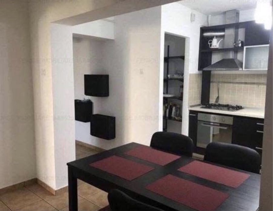 Camera libera intr-un apartament decomandat de lângă Palas Mall- Centu