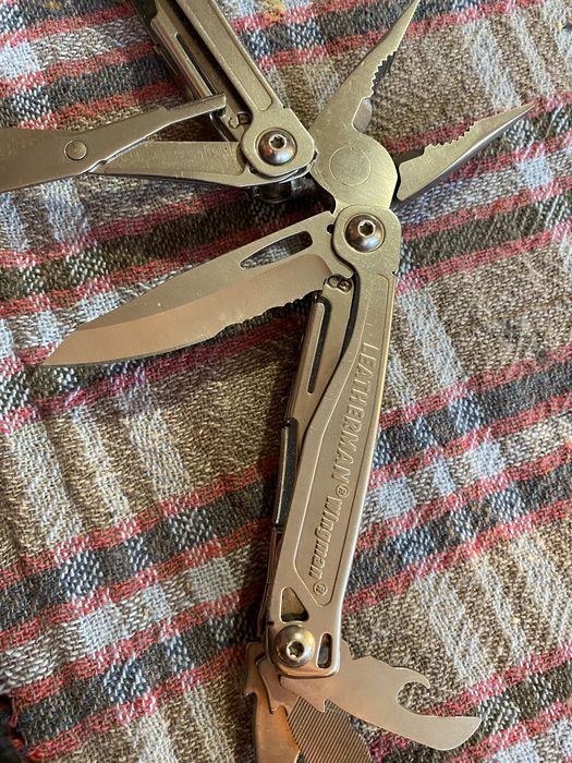 Швейцарско ножче leatherman