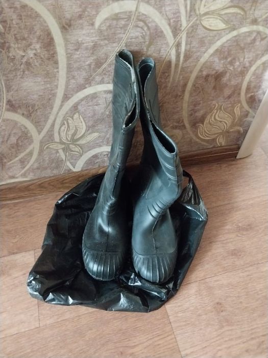 Продам сапоги резиновые