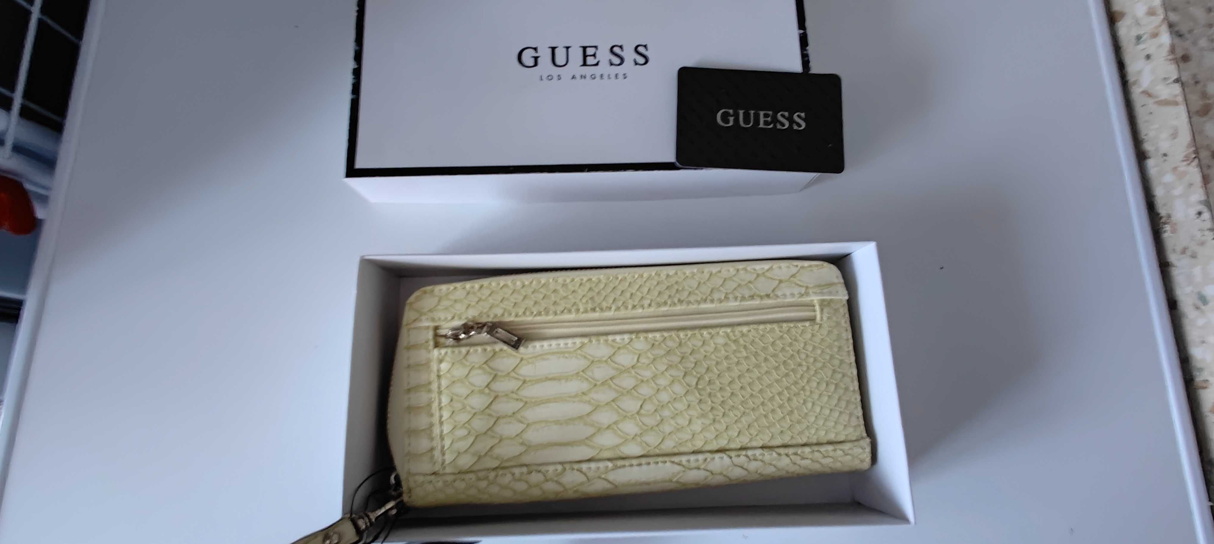 Ново оригинално Guess портмоне