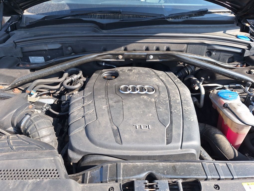 Dezmembram Audi Q5 S-line 2.0 tdi cjc-b 4x4 manual