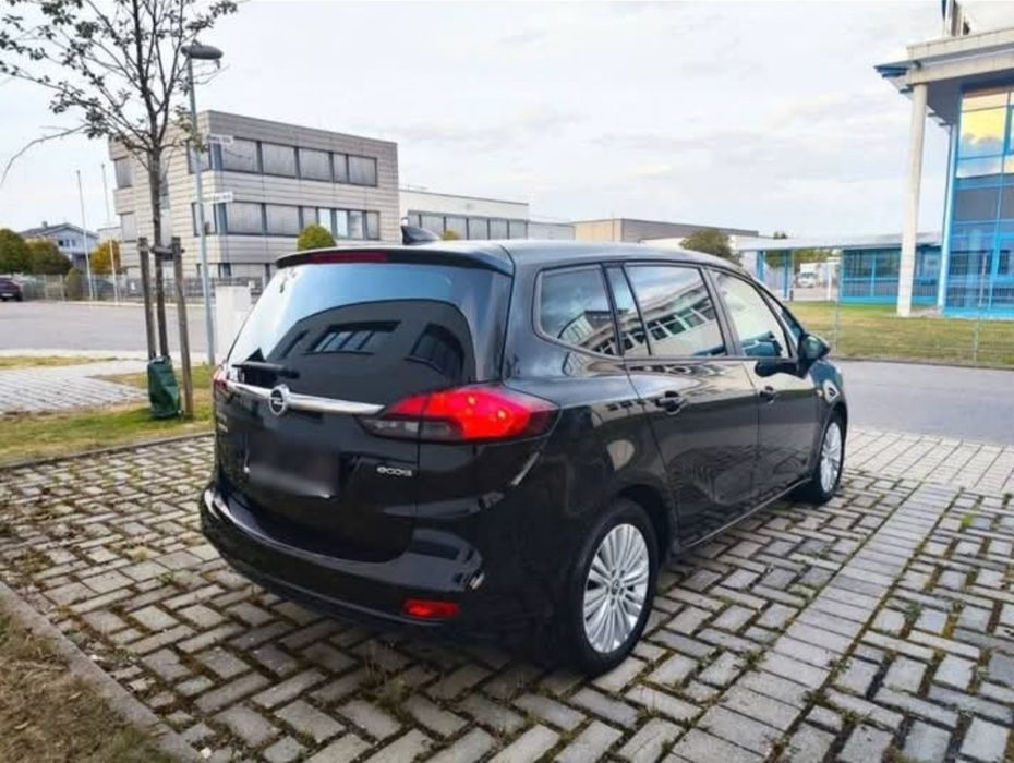 Opel Zafira Tourer - euro 6 / 10/2017