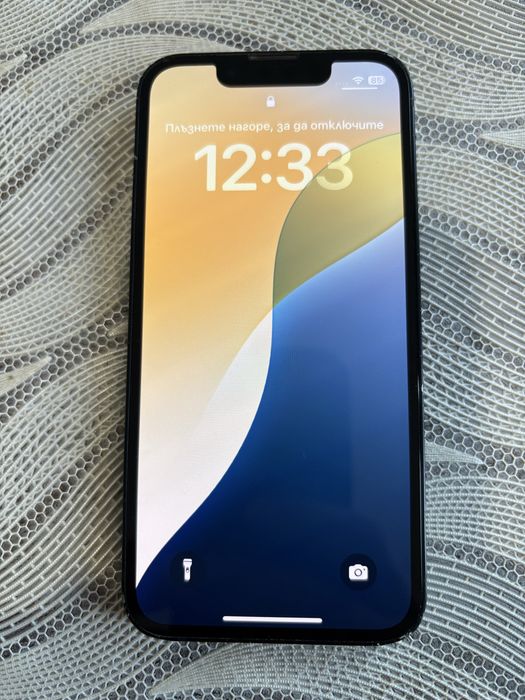 Айфон 13 мини в много добро състояние