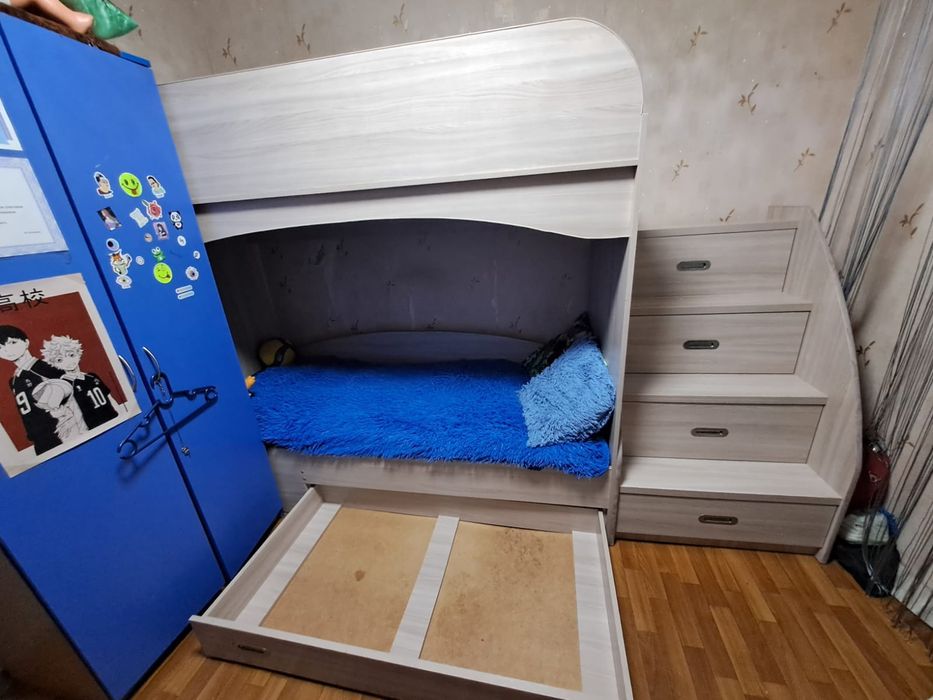 Продам 2 ярусную кровать