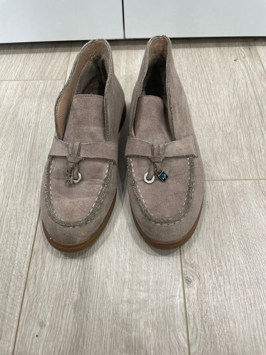 Женская обувь Лоферы