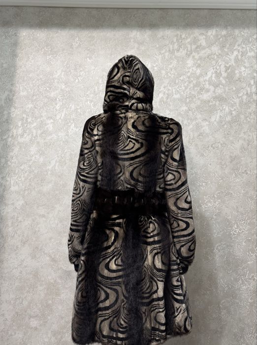 продам норковую шубку в идеальном состоянии.42-44 р-р