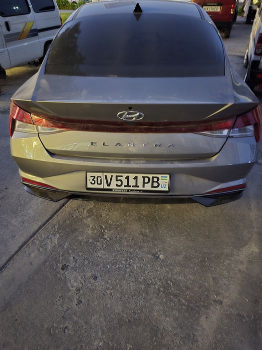 Elantra sotilada yili 2021 kraskasi orqasida petrol bor maydagina