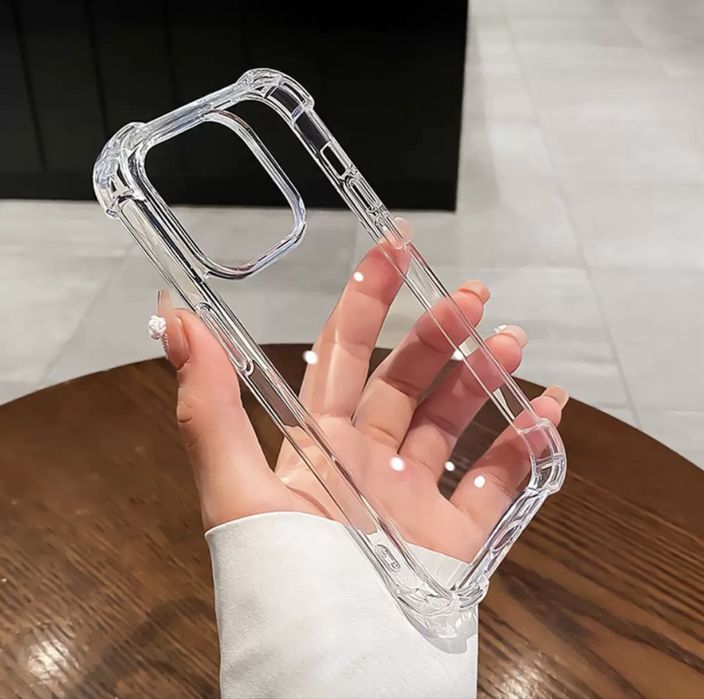 Прозрачный чехол на Iphone 16 pro max