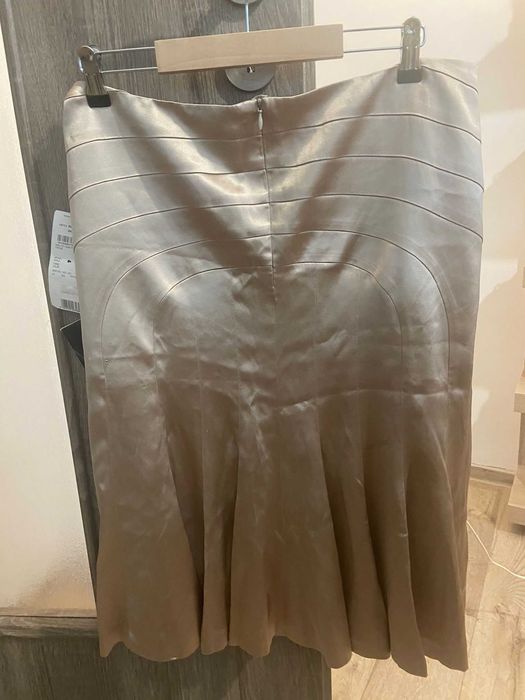Fustă ESCADA, midi, nepurtată(cu etichetă), măsura 44