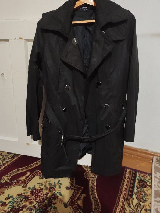 Продаётся женский плащ