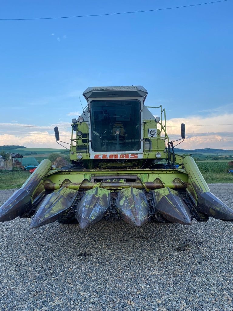 Vând Claas Dominator 96 [NU John Deere New HollAnd]