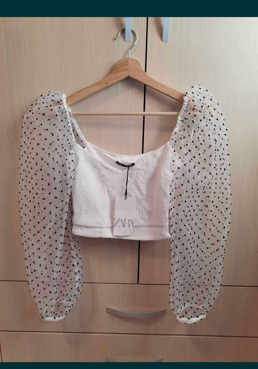 Top crop Zara alb dama XS nou cu eticheta