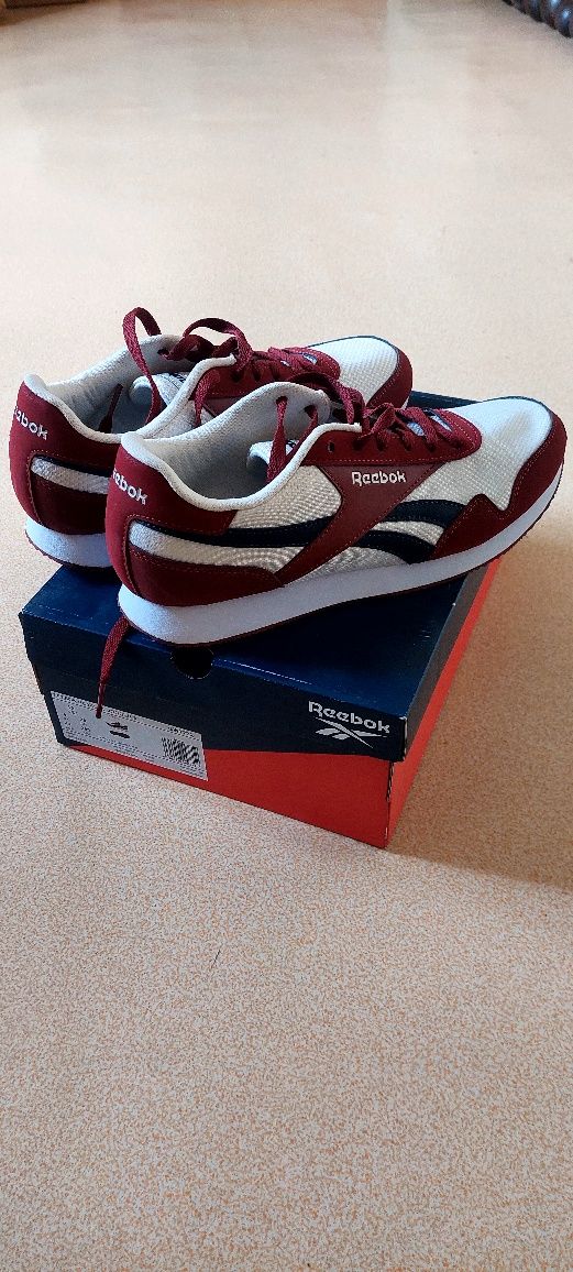 Крассовки reebok