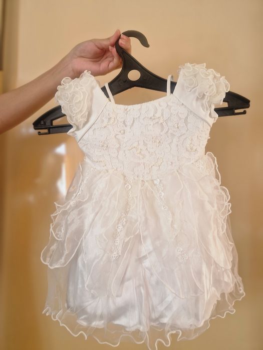 Продам платье для девочки