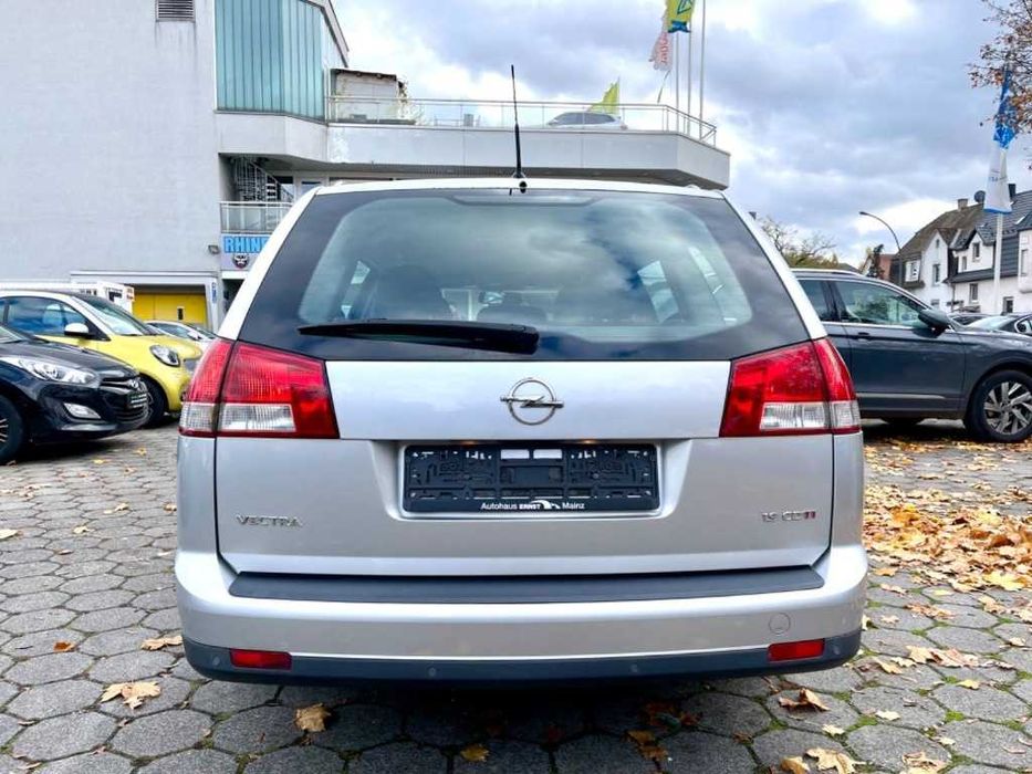 Dezmembrez Opel Vectra C Combi 1.9 CDTI DTH 150CP
