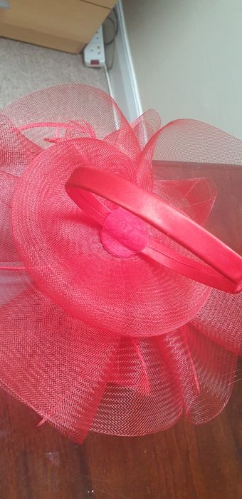 Fascinator pentru nuntă