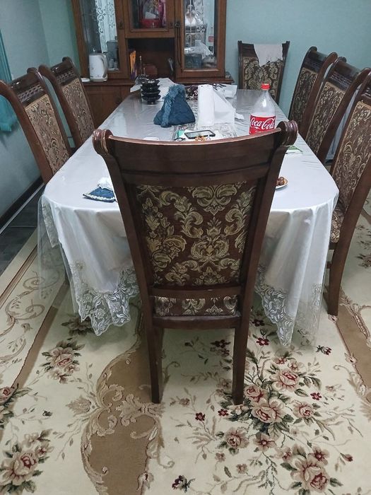 12 кишилик стол-стул сотилади