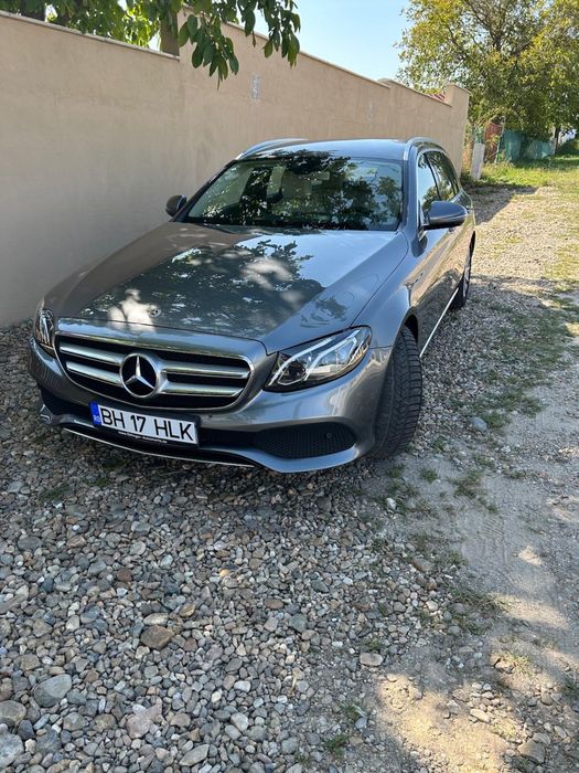 Mercedes E220D stare perfecta