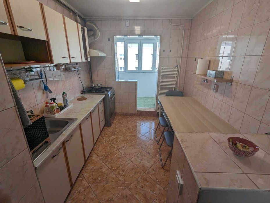 Închiriere apartament 3 Camere, zona Delfinului, sector 2, București