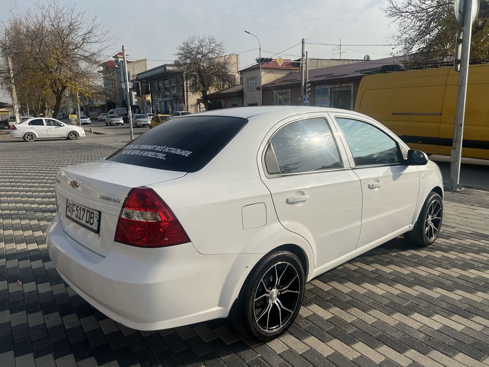 Продаю машину нексия 3 автомат выкуп обмен на спарк кобальт жентра?
