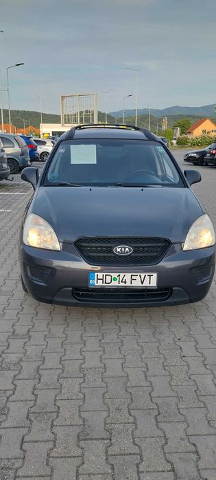 Vand Kia Carens  din 2009