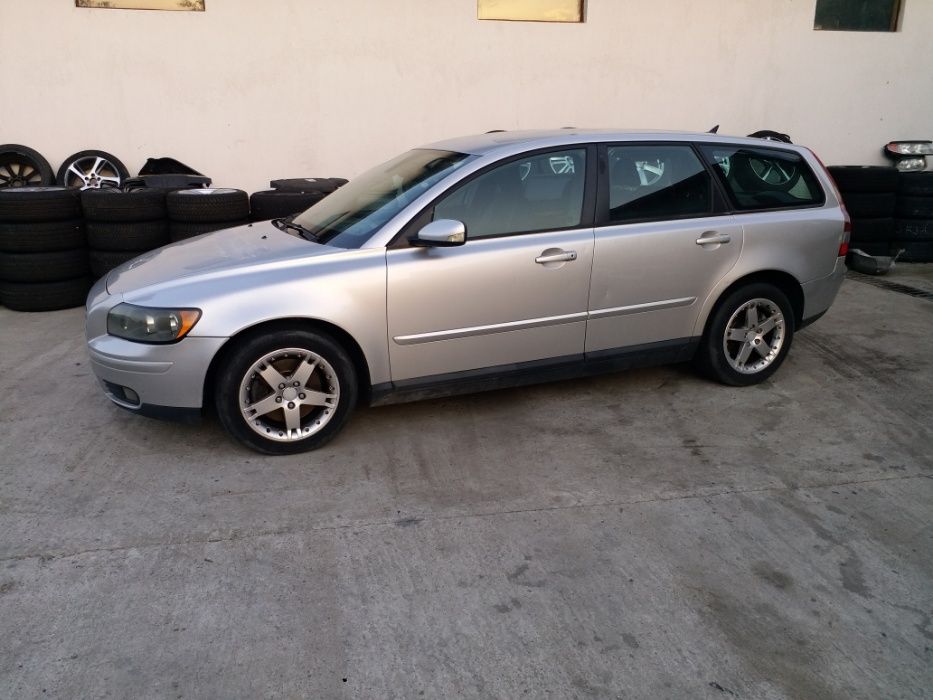 Lonjeron / Prag / Stalp VOLVO V50 Model 2004-2012 + Piese sh VOLVO V50