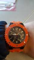 Ceas Guess carbon.