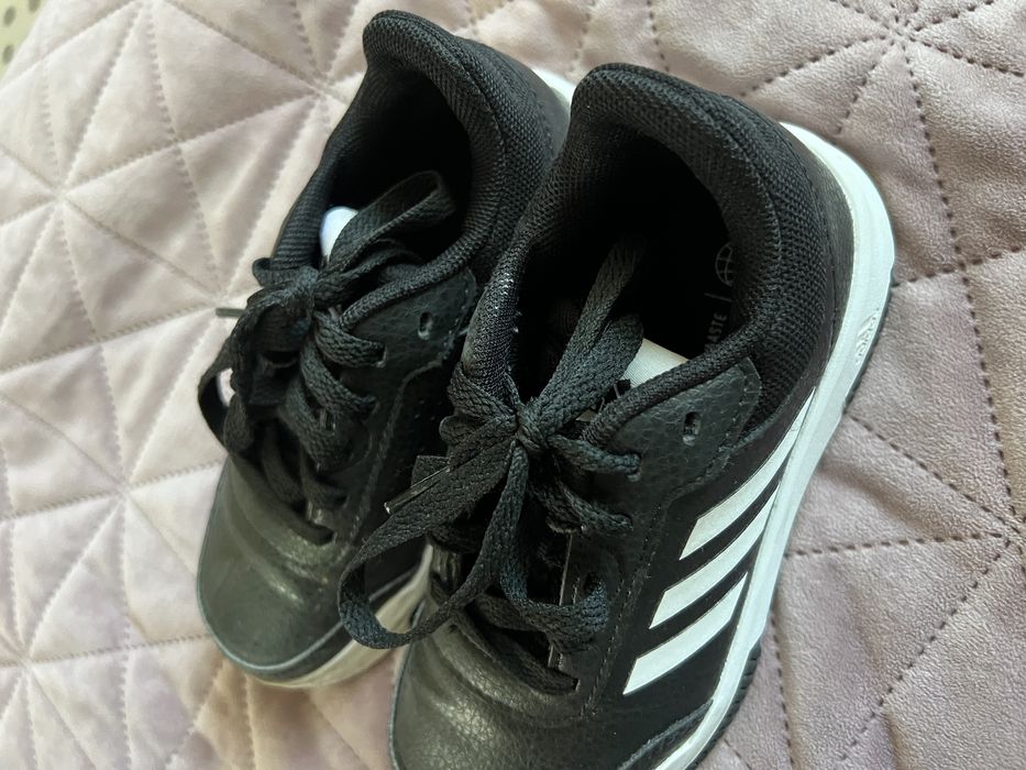 Детски кожени мататонки Adidas 29ти номер