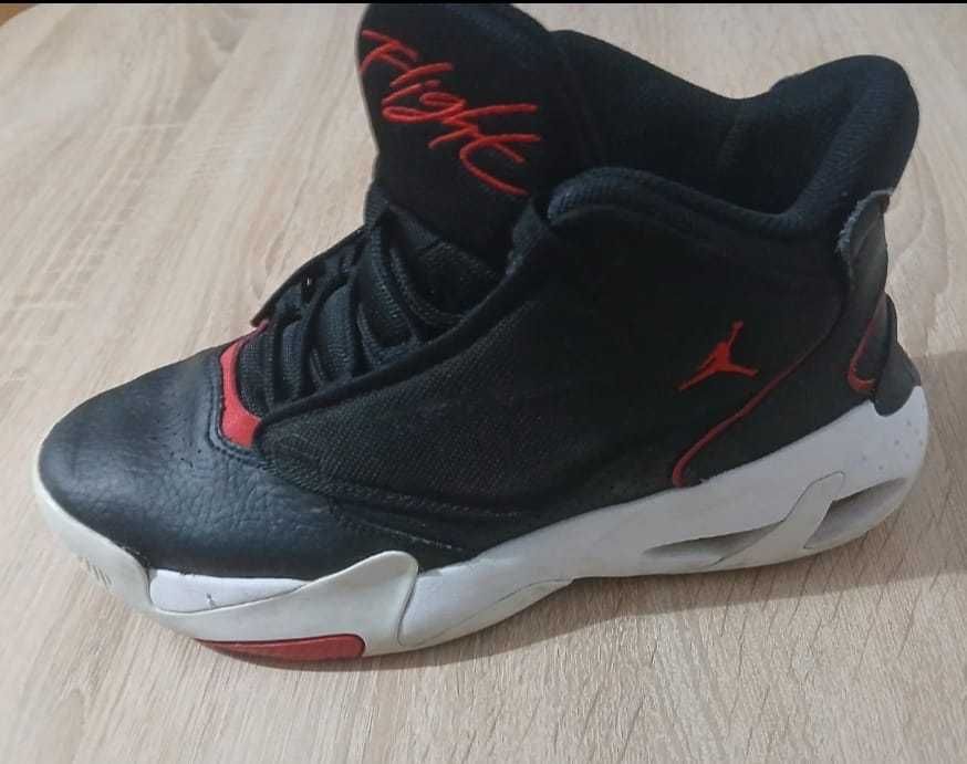 Jordan Max Aura 4