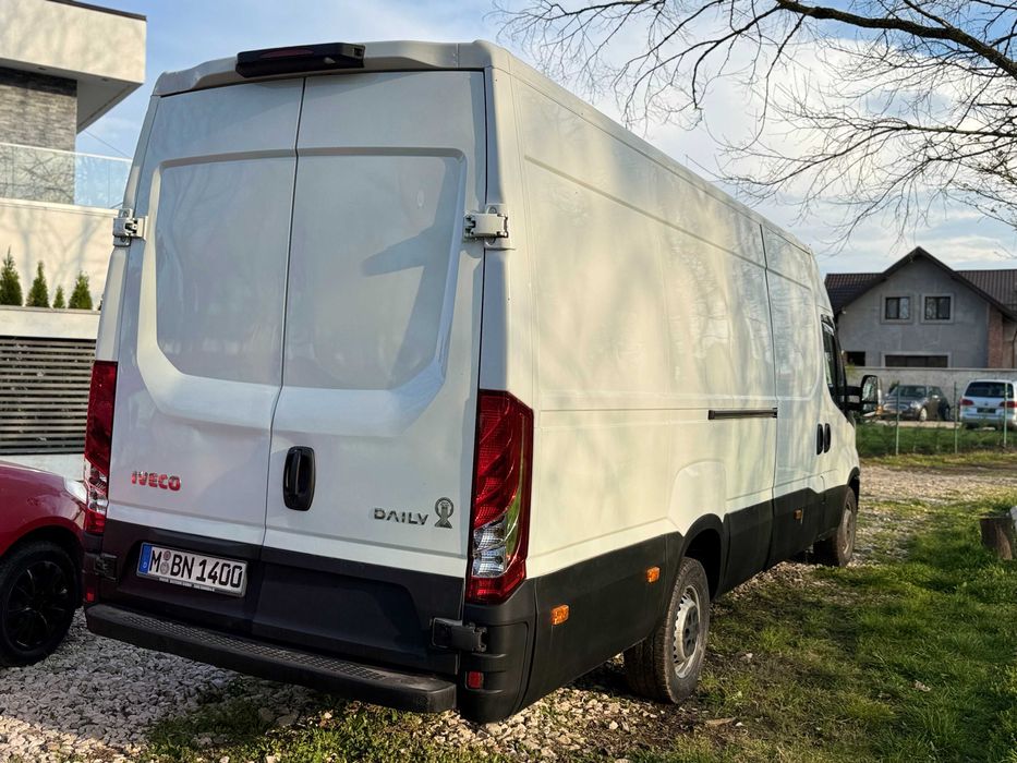 Iveco Daily Modelul extra lung, inmatriculat recent