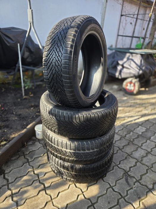 Anvelope iarna 215 55 17 R17  Pirelli 2023