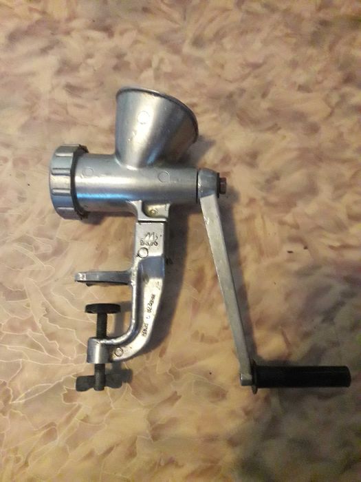 мясорубки советские 4 штуки