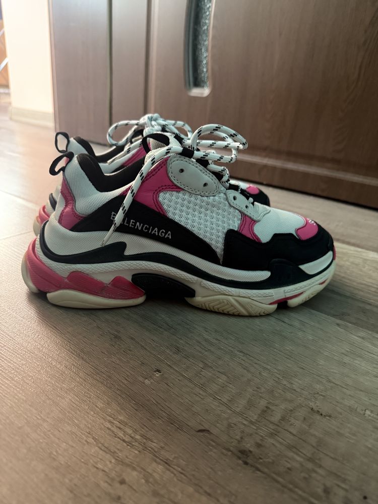 Маратонки Balenciaga 39 номер