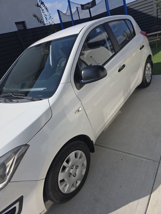 Vand  sau achimb Hyundai i20