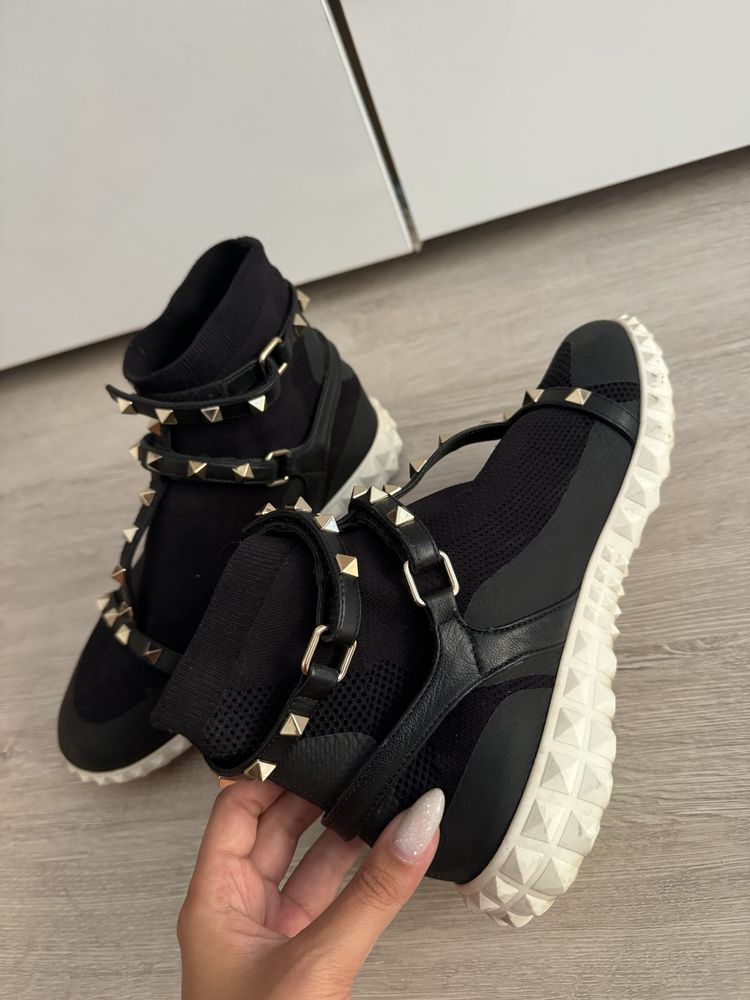 Обувки Valentino Dsquared, Cesare Paciotti, Versace, Roberto Cavalli