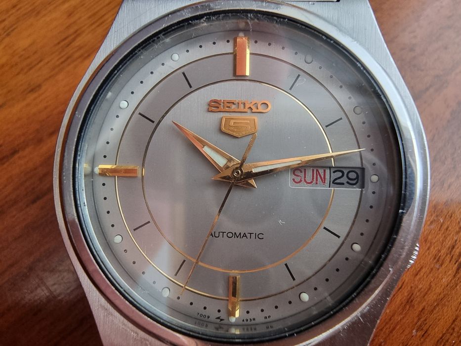 Seiko 5 automatic.Made in Japan.