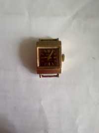 Продам золотые женские часы 60-70х г