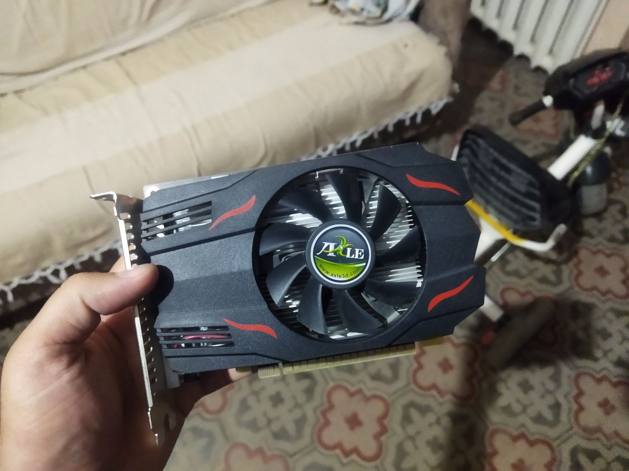 Продается видеокарта GTX750 ti 4 gb в отличном состояние